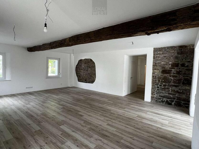 Erstbezug: Moderne 4-Zimmer mit Einbauküche und 2x exkl. Terrassen im Innenhof! - LOKALWERT