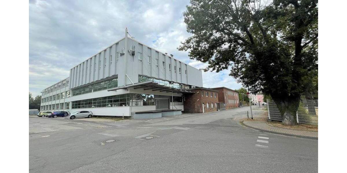 Moderner Gewerbepark mit über 11.000 m² Büro-, Lager- und Produktionsfläche zimmer