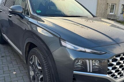 Hyundai SANTA FE 39.950 km 32.550 € Aachen 52072