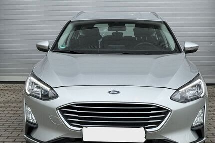 Ford Focus 156.000 km 7.899 &euro; Düren 52349