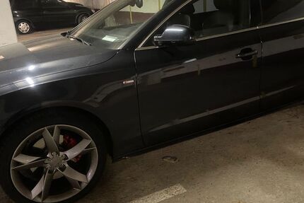Audi A5 156.000 km 12.000 € aachen 52070
