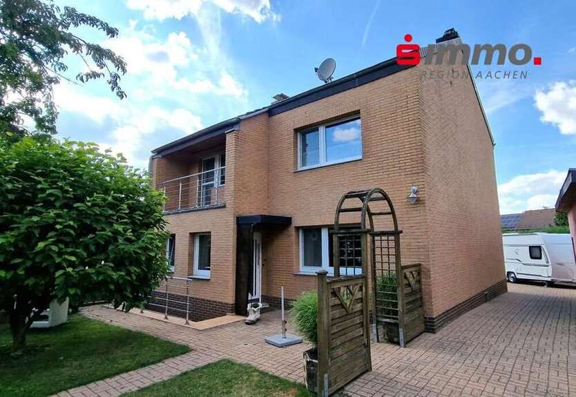 Haus zum Kaufen in Jülich 324.000 € 123 m²
