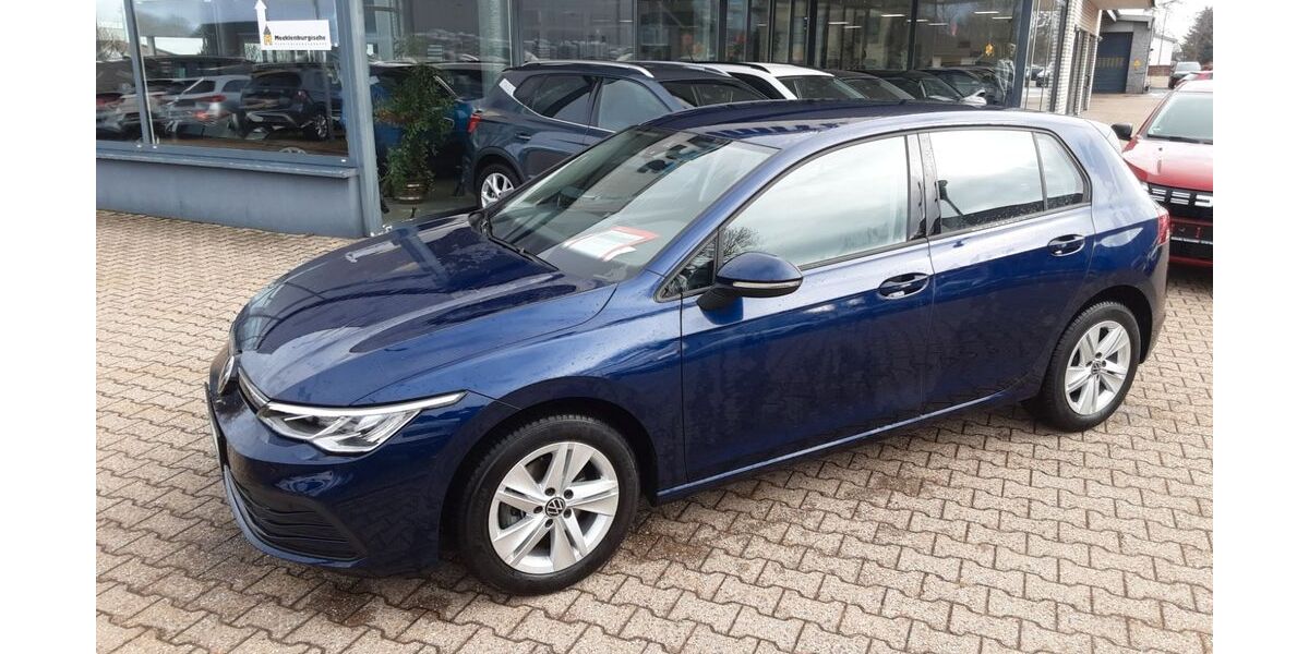 VW Golf 27.900 km 21.990 € Monschau (bei Aachen) 52156