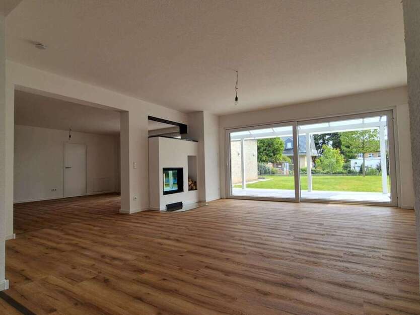 Wohnung zum Mieten in Baesweiler 1.750 € 147 m²