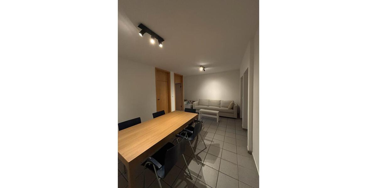 Etagenwohnung Aachen Aachen-Mitte - 5 Zimmer, 50 m&sup2;, 460&euro; | Angebot:25591773
