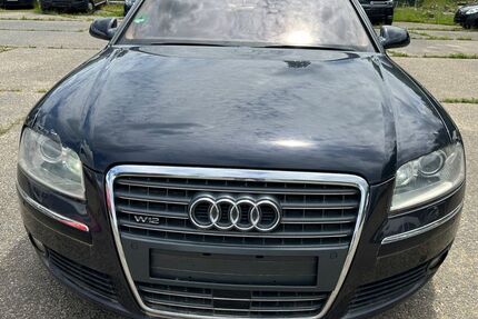 Audi A8 168.000 km 11.950 &euro; Düren 52351
