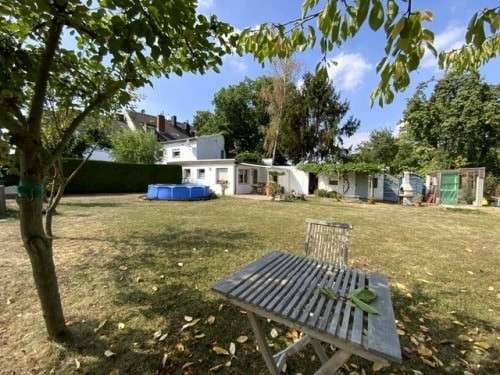Haus zum Kaufen in Düren 319.000 € 187 m²