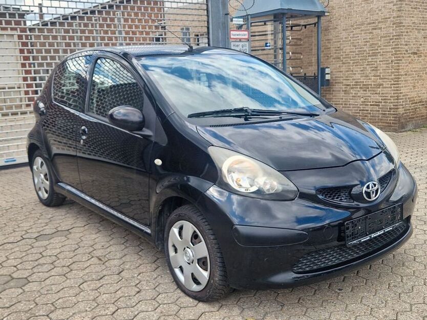 Aygo (X)