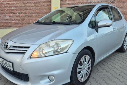 Toyota Auris 262.000 km 4.999 &euro; Düren 52349