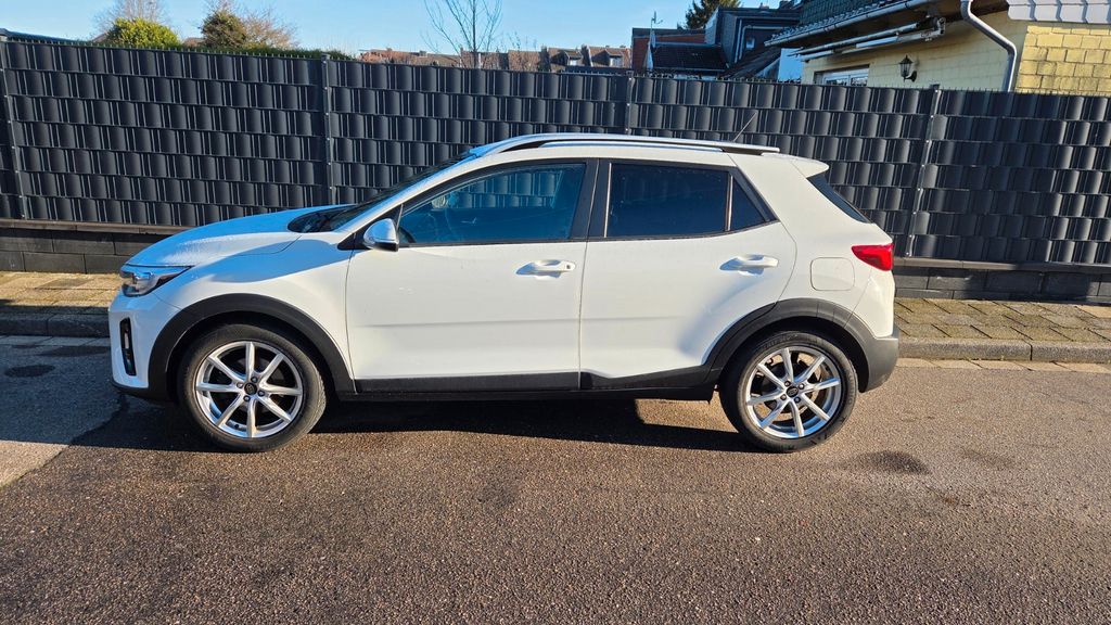 Kia Stonic 69.800 km 11.000 &euro; Baesweiler 52499