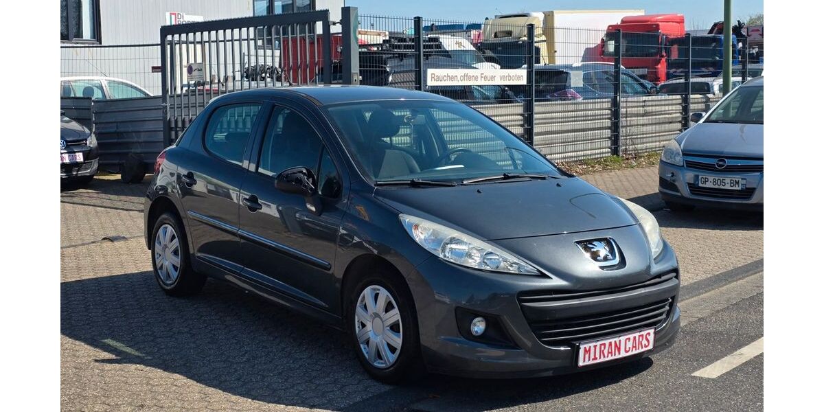 Peugeot 207 125.000 km 2.200 &euro; Düren 52353