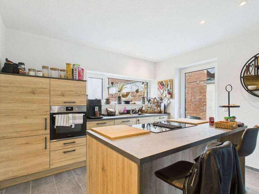 Modernes Einfamilienhaus von 2023 mit Garten, Garage & viel Platz zum Wohlfühlen!