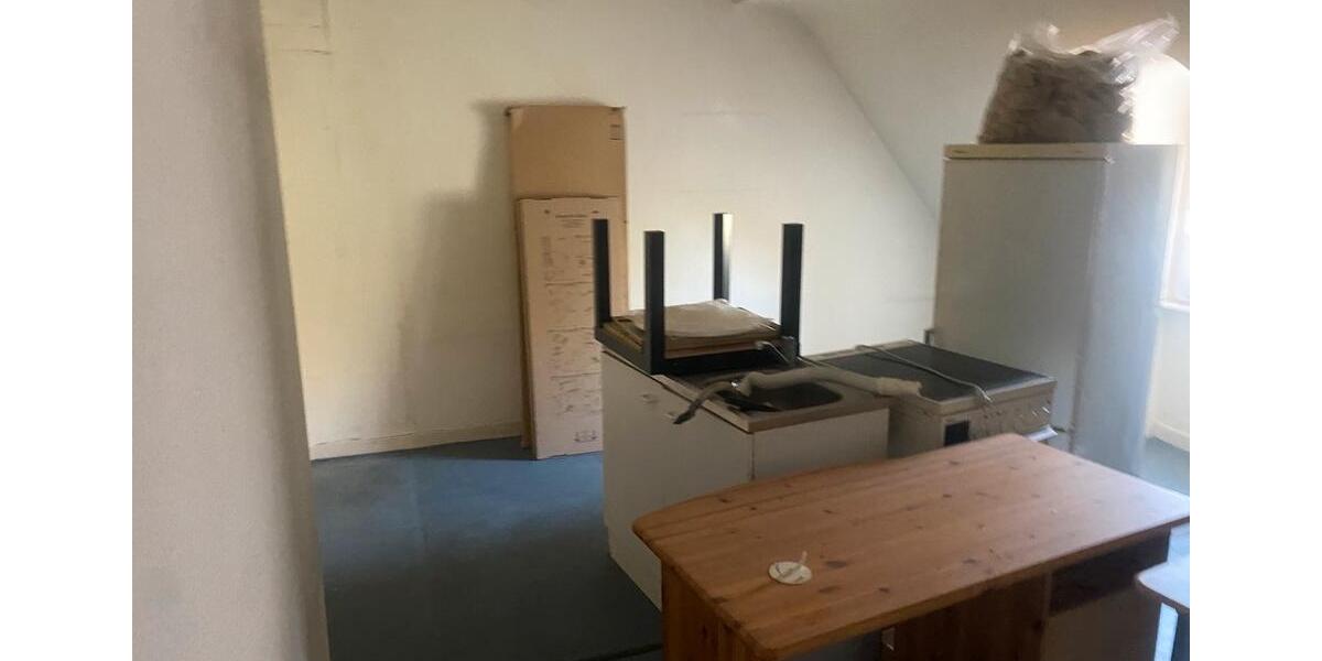 Dachgeschoßwohnung Aachen Aachen-Mitte - 6 Zimmer, 140 m&sup2;, 140.000&euro; | Angebot:26826768