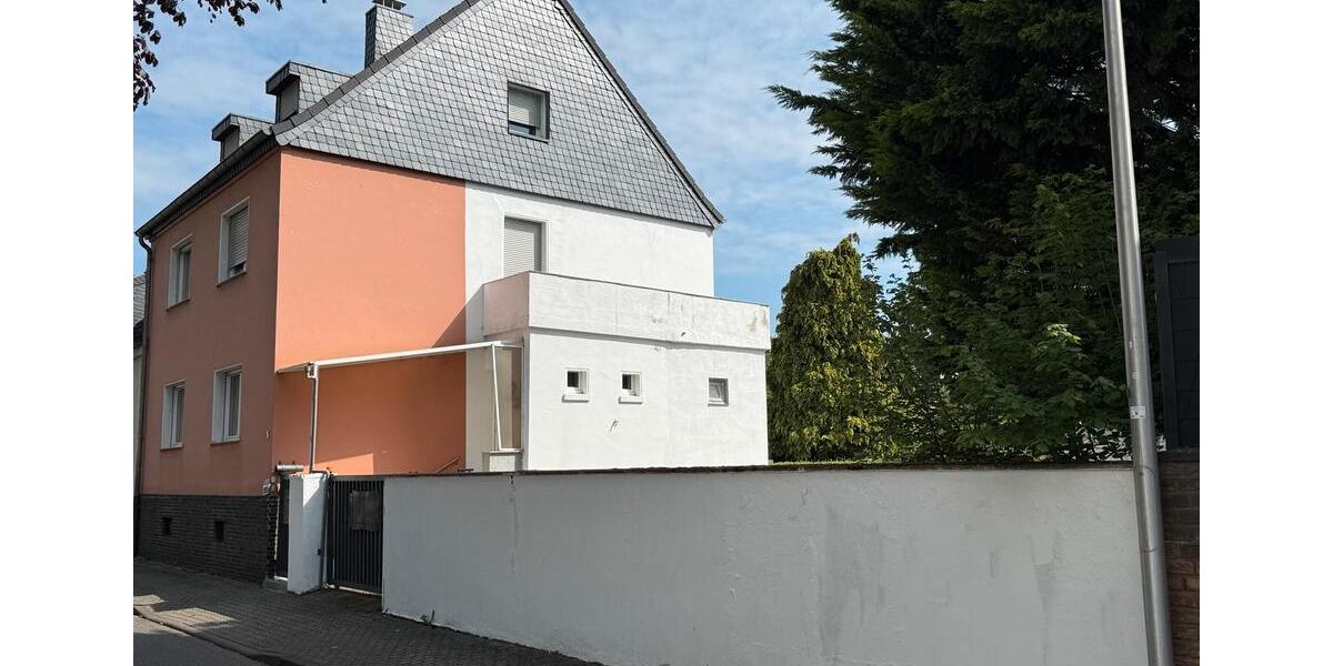 Doppelhaushälfte Düren - 7 Zimmer, 150 m&sup2;, 400.000&euro; | Angebot:26778714
