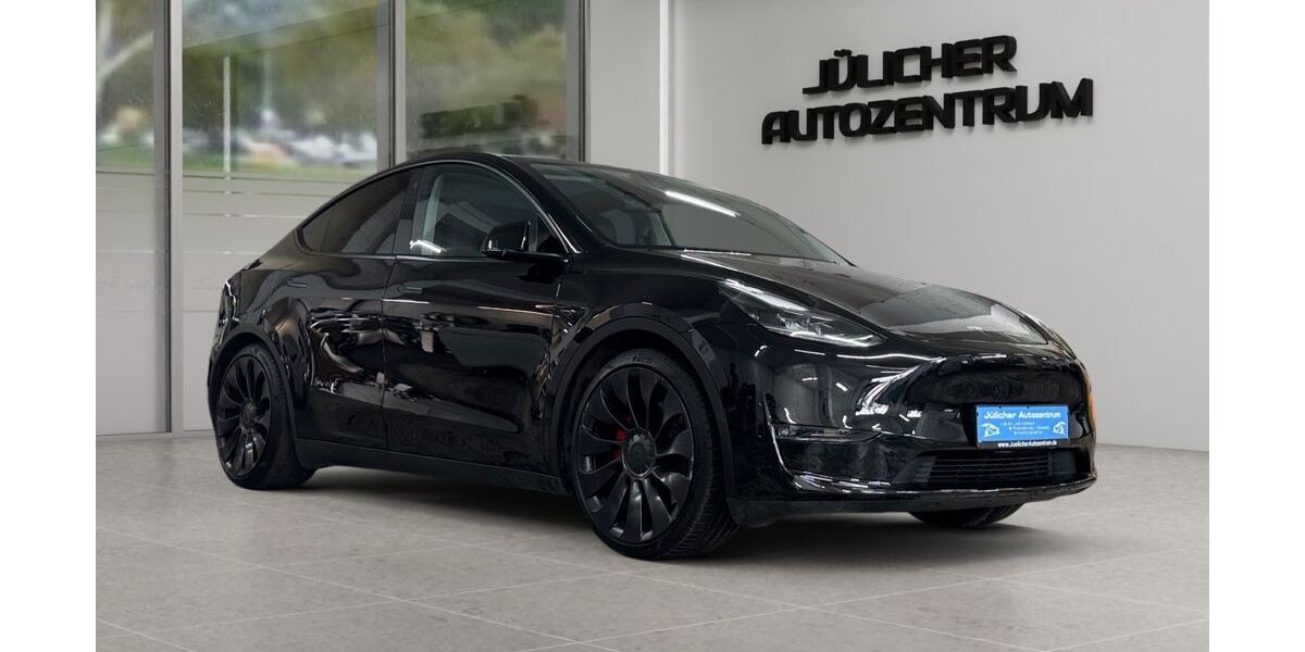 Tesla Model Y 64.553 km 36.990 &euro; Jülich 52428
