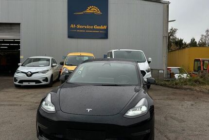 Tesla Model 3 58.770 km 28.599 &euro; Düren 52349