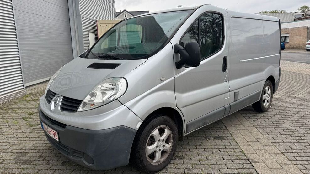 Renault Trafic 214.000 km 3.000 € DÜREN 52353
