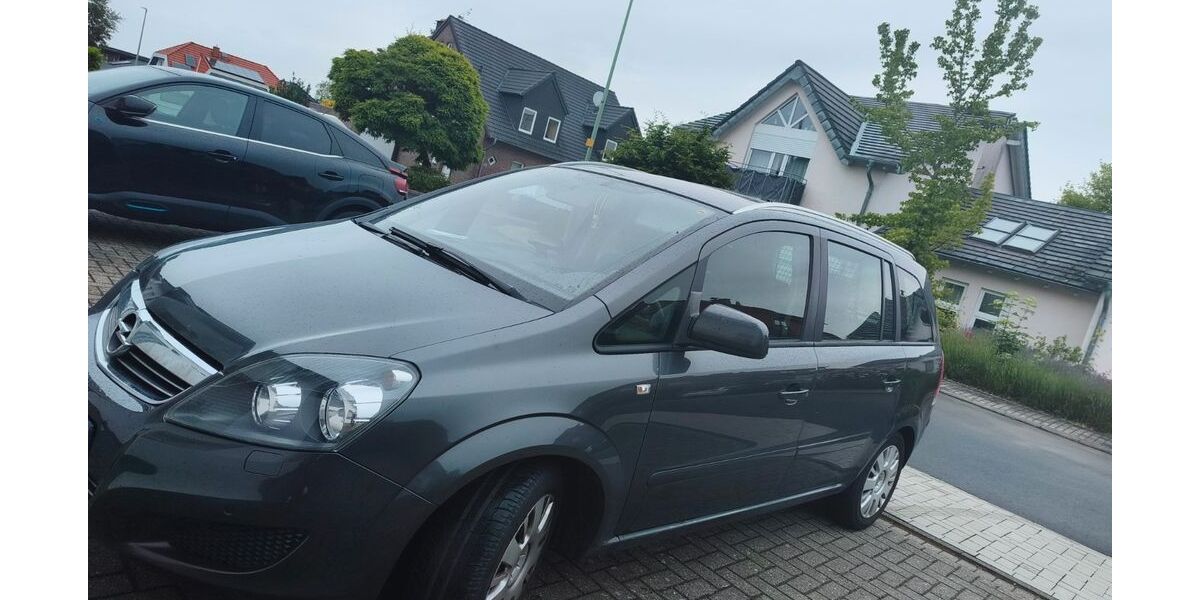 Opel Zafira 155.000 km 3.000 &euro; Nideggen 52385