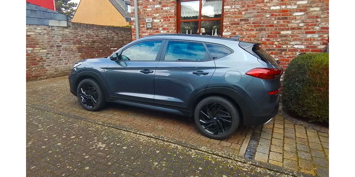 Hyundai TUCSON 86.000 km 21.250 &euro; Eschweiler 52249