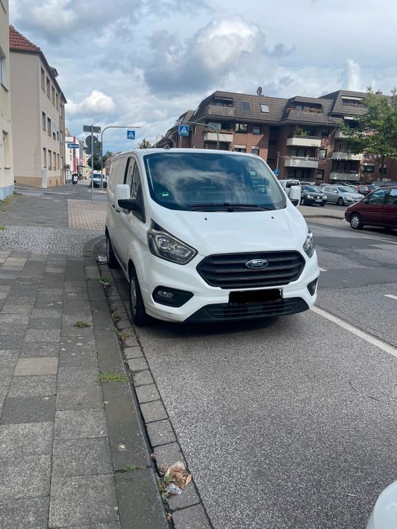 Ford Transit Custom 133.000 km 18.100 € Hückelhoven 41836