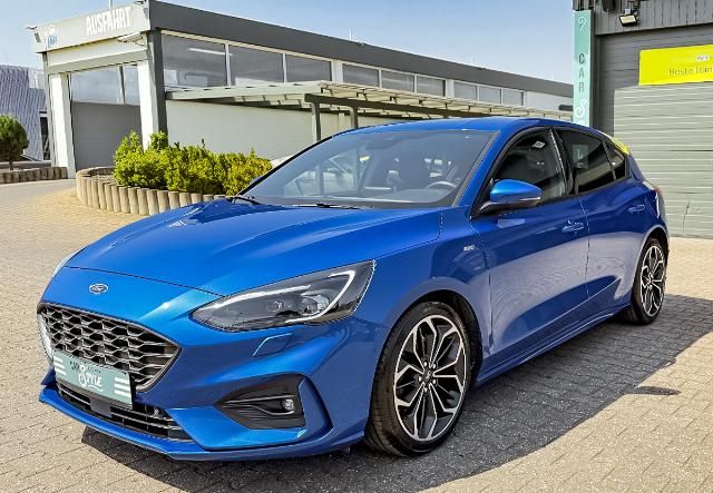Ford Focus 101.000 km 15.970 € Niederzier 52382