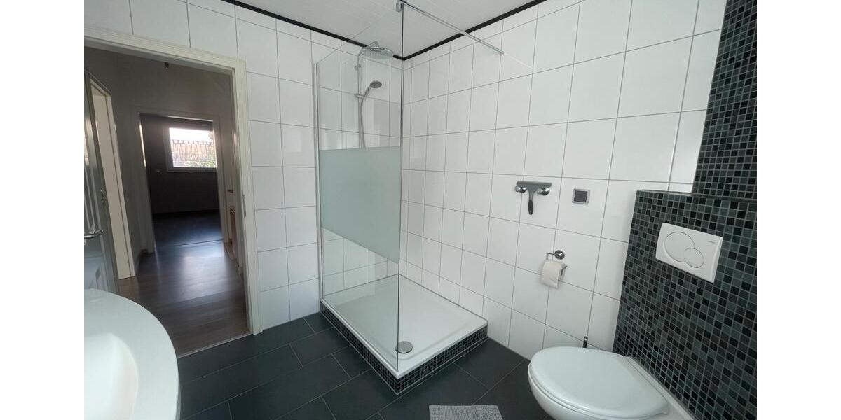 Reihenhaus Eschweiler - 6 Zimmer, 120 m&sup2;, 1.700&euro; | Angebot:26177405
