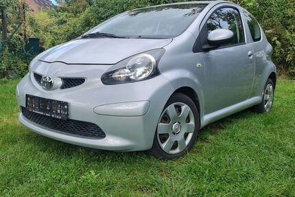 Toyota Aygo (X) 98.000 km 2.100 € Düren 52351