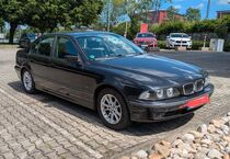 BMW 523