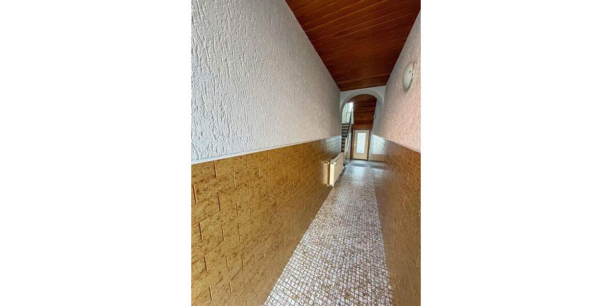 Zweifamilienhaus mit Garage und Garten in Stolberg-Büsbach 7 zimmer