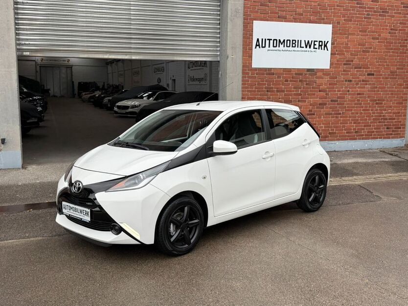 Toyota Aygo (X) 59.450 km 7.499 € Düren 52353