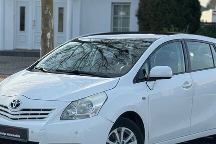 Toyota Verso 172.497 km 6.490 &euro; Jülich 52428