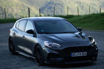 Ford Focus 82.000 km 18.400 € Monschau 52156