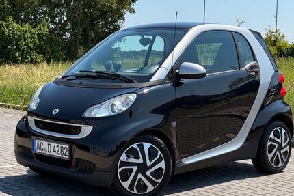 Smart ForTwo 61.700 km 5.300 &euro; Aachen 52066
