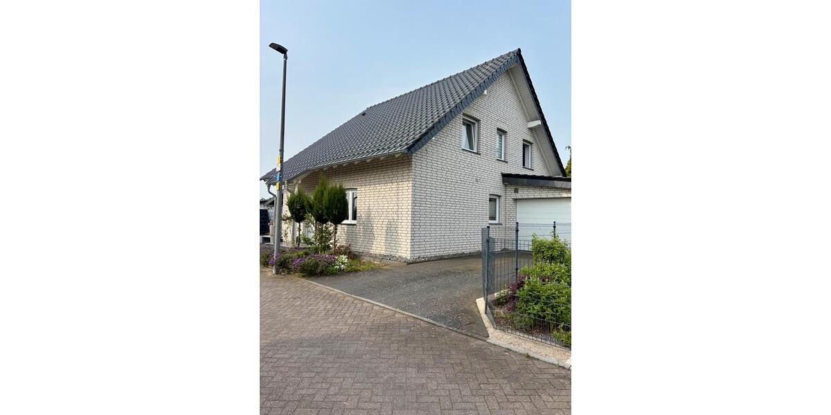 Einfamilienhaus Niederzier - 6 Zimmer, 141 m&sup2;, 695.000&euro; | Angebot:27194542
