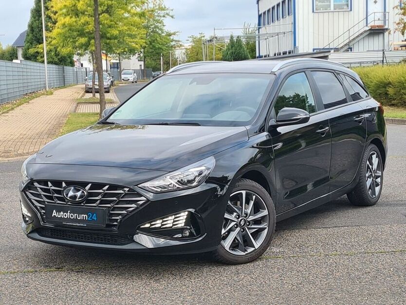 i30