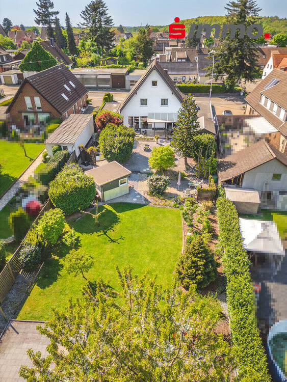 Frei stehendes, gepflegtes Zweifamilienhaus in begehrtem Wohnquartier