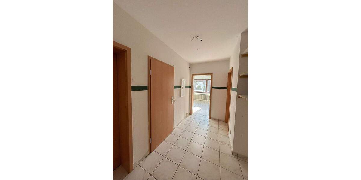 Mehrfamilienhaus, Wohnhaus Baesweiler / Loverich Loverich - 6 Zimmer, 143 m&sup2;, 379.000&euro; | Angebot:25687022