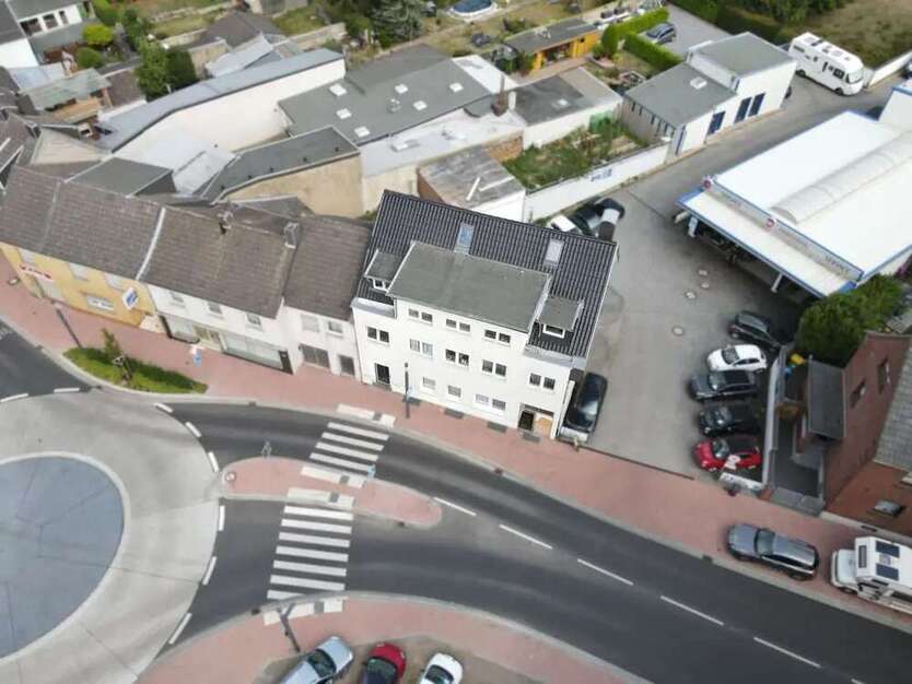 Haus zum Kaufen in Baesweiler 399.000 € 272 m²