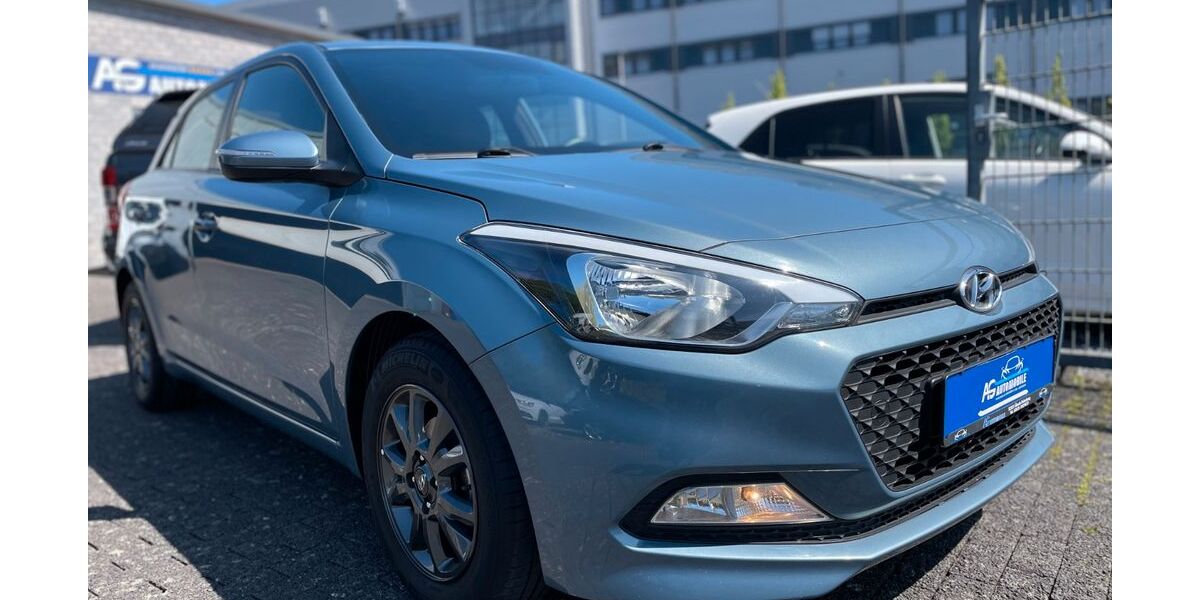 Hyundai i20 86.100 km 9.890 &euro; Übach-Palenberg 52531