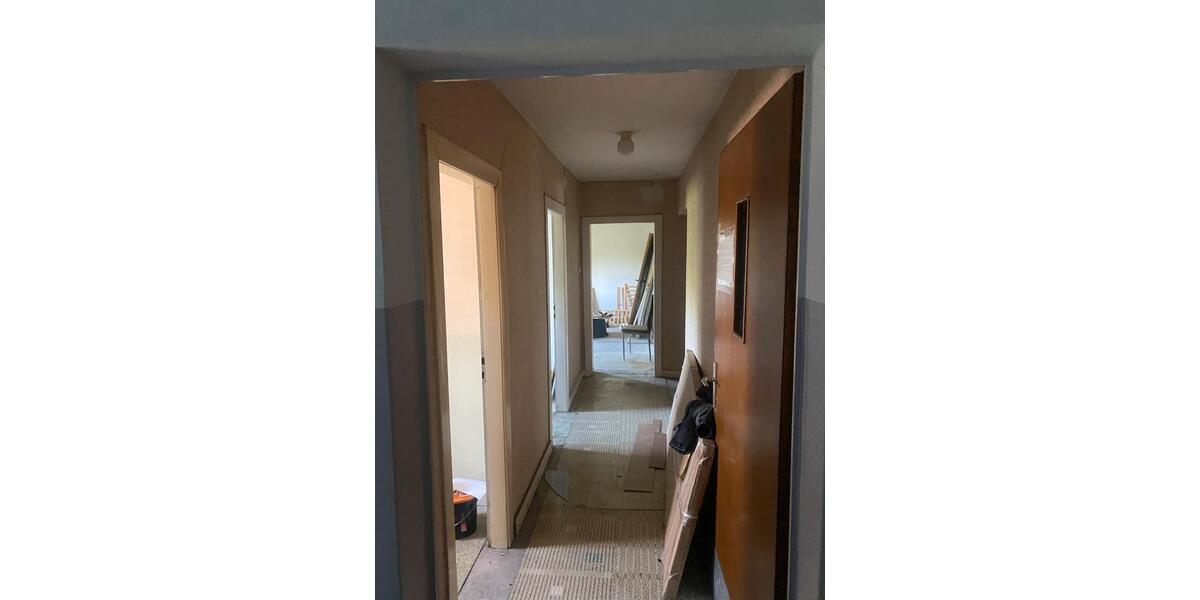 Dachgeschoßwohnung Aachen Aachen-Mitte - 6 Zimmer, 140 m&sup2;, 140.000&euro; | Angebot:26961044