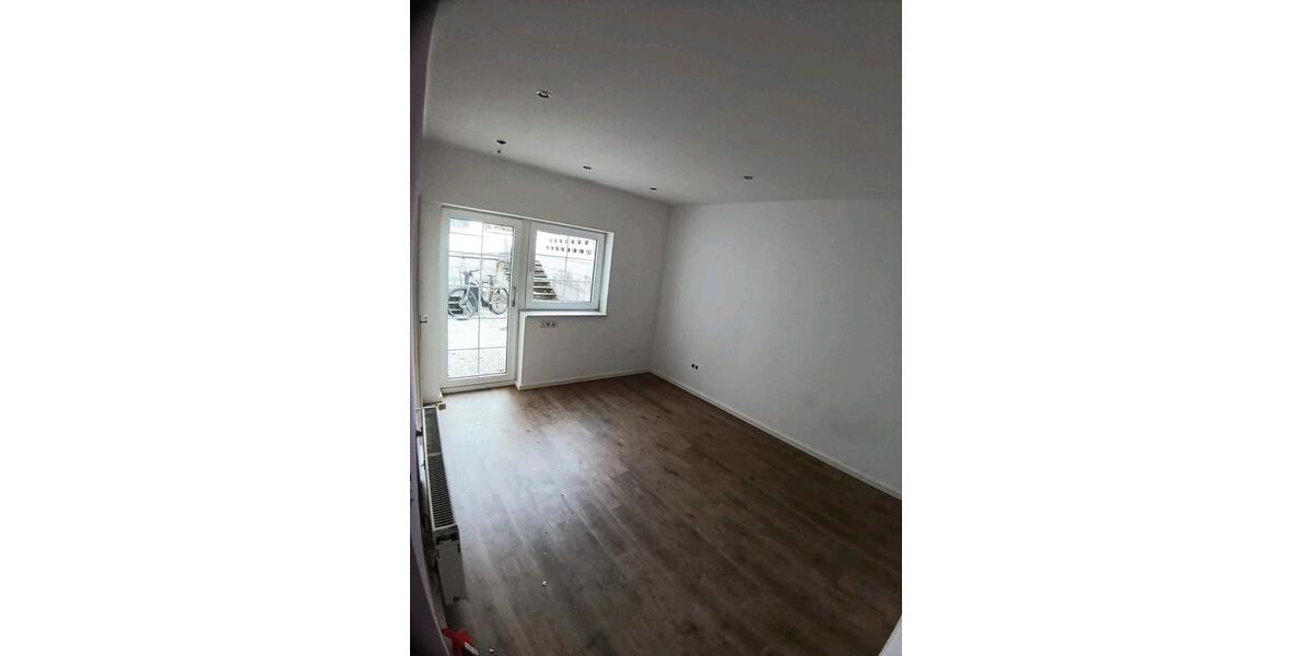 Erdgeschoßwohnung Herzogenrath - 2 Zimmer, 100 m&sup2;, 820&euro; | Angebot:25834701