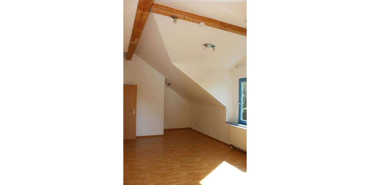 Reihenmittelhaus Eschweiler Röhe - 7 Zimmer, 178 m&sup2;, 338.000&euro; | Angebot:25782125
