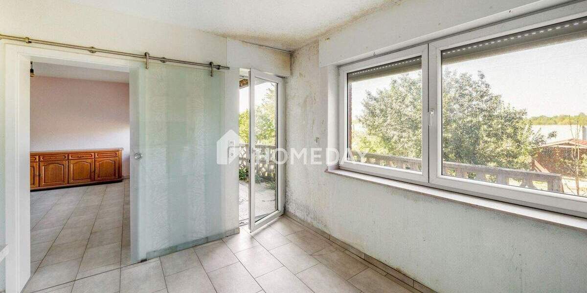 Geräumiges ZFH mit Garten, Balkon, Loggia, Garage und Ausbaupotenzial in ruhiger Lage 7 zimmer