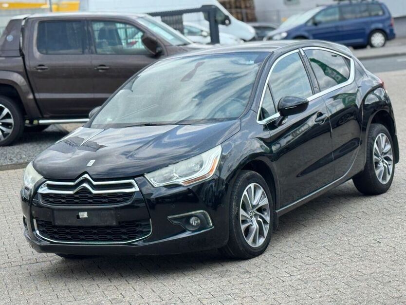 DS4