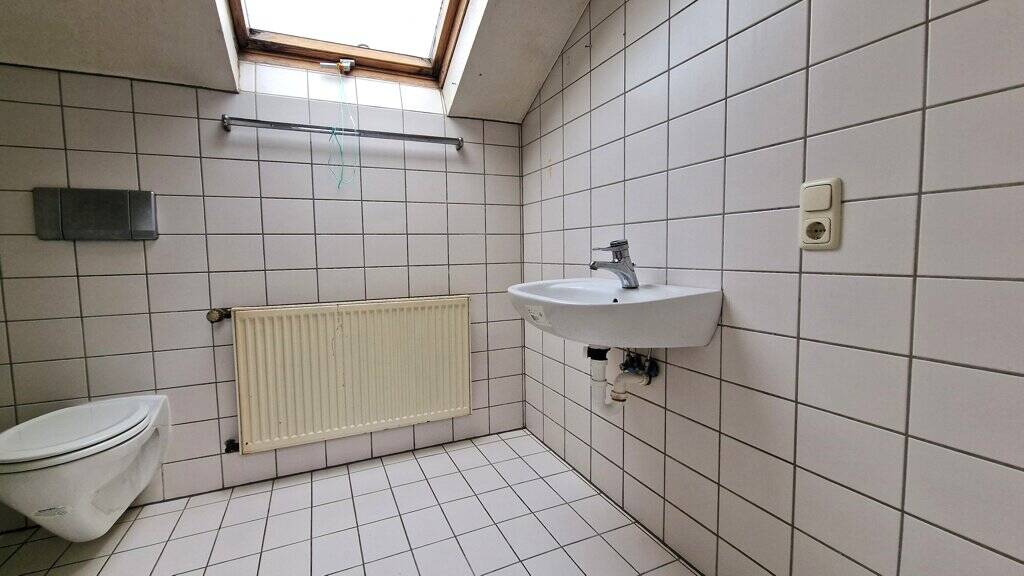 Etagenwohnung Würselen Broichweiden - 5 Zimmer, 144 m&sup2;, 235.000&euro; | Angebot:26557092