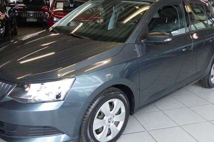 Skoda Fabia 22.797 km 9.990 &euro; Herzogenrath 52134