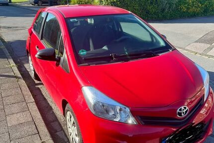 Toyota Yaris 157.599 km 3.200 &euro; Eschweiler 52249