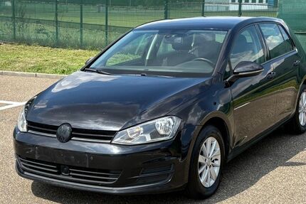 VW Golf 277.000 km 5.750 € Düren 52353