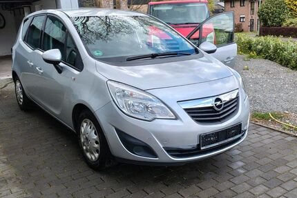 Opel Meriva 68.061 km 5.200 &euro; Roetgen 52159