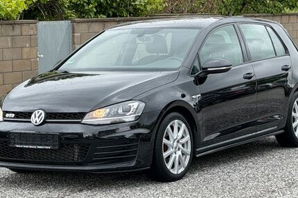 VW Golf 256.170 km 8.690 &euro; Düren 52351